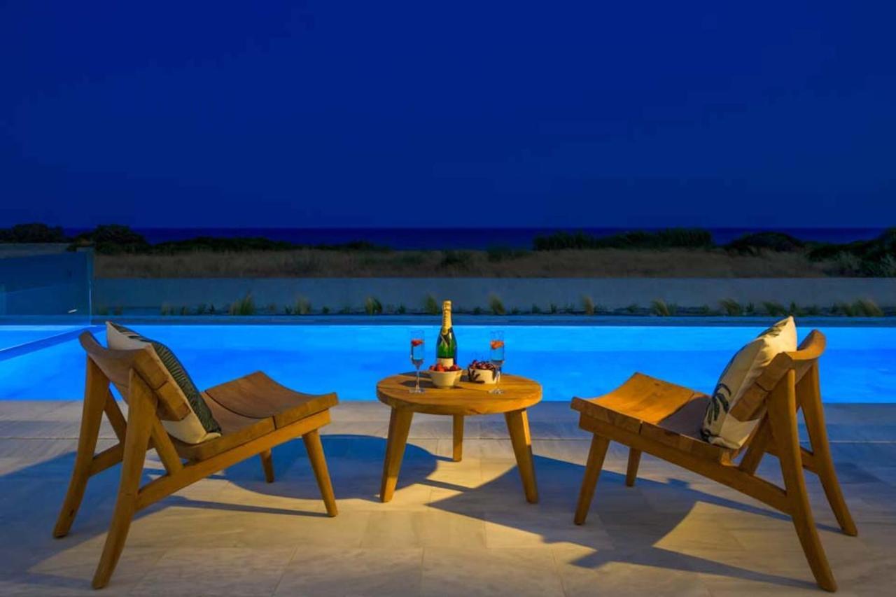 Seashore Beachfront Villa Лакания Экстерьер фото